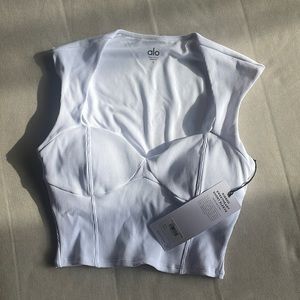 NWT - ALO Yoga Ribbed Sweetheart Short Sleeve, White, S (4-6)